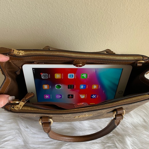 Coach purse and wallet set